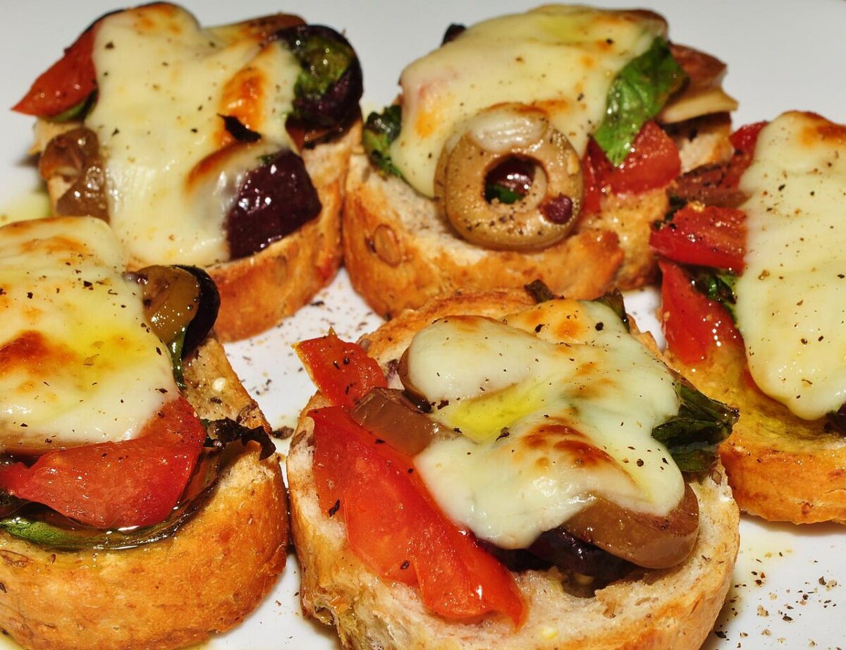 Pizzeria & polleria Scattía